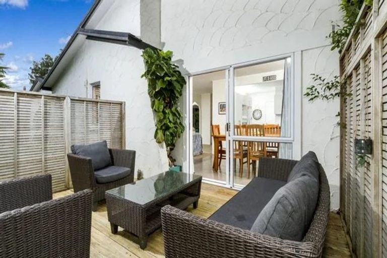 Photo of property in 40 Stapleford Crescent, Browns Bay, Auckland, 0630