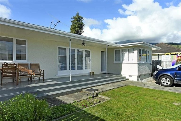 Photo of property in 5 Tainui Street, Stoke, Nelson, 7011