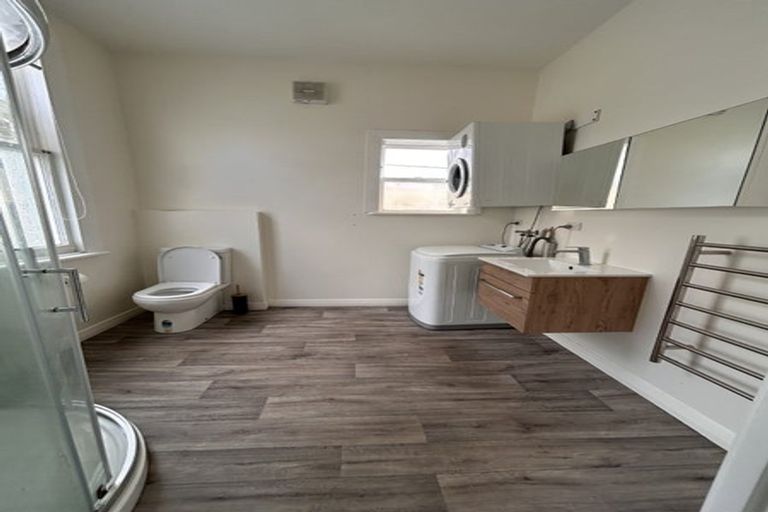 Photo of property in 39 Thompson Street, Mount Cook, Wellington, 6011