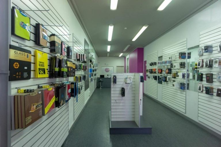 Photo of property in 140 George Street, Stokes Valley, Lower Hutt, 5019