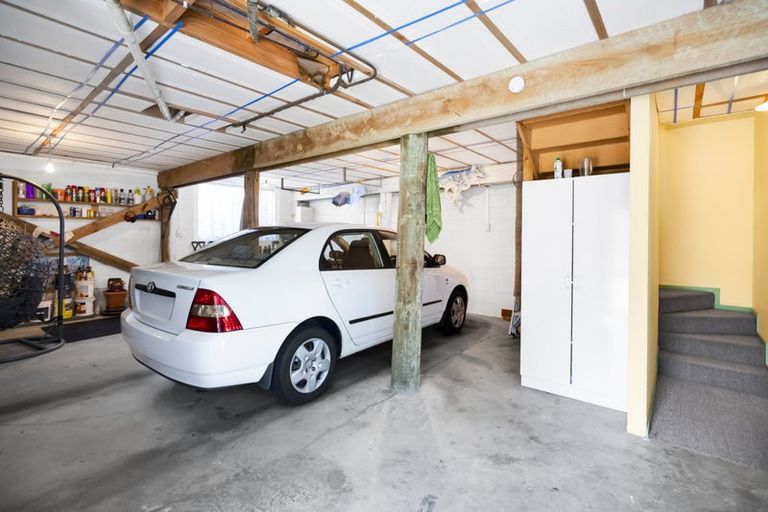 Photo of property in 18 Shaldon Crescent, Blagdon, New Plymouth, 4310