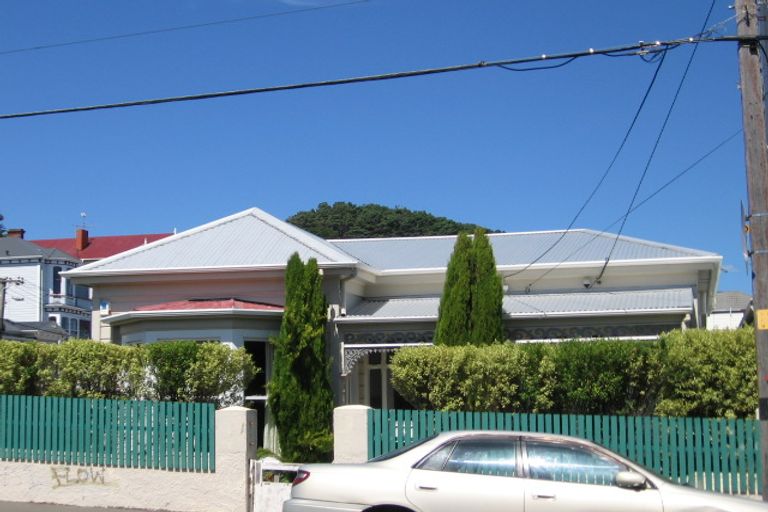 Photo of property in 92 Constable Street, Newtown, Wellington, 6021