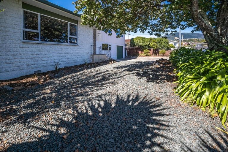 Photo of property in 4 Rosebank Terrace, Stoke, Nelson, 7011