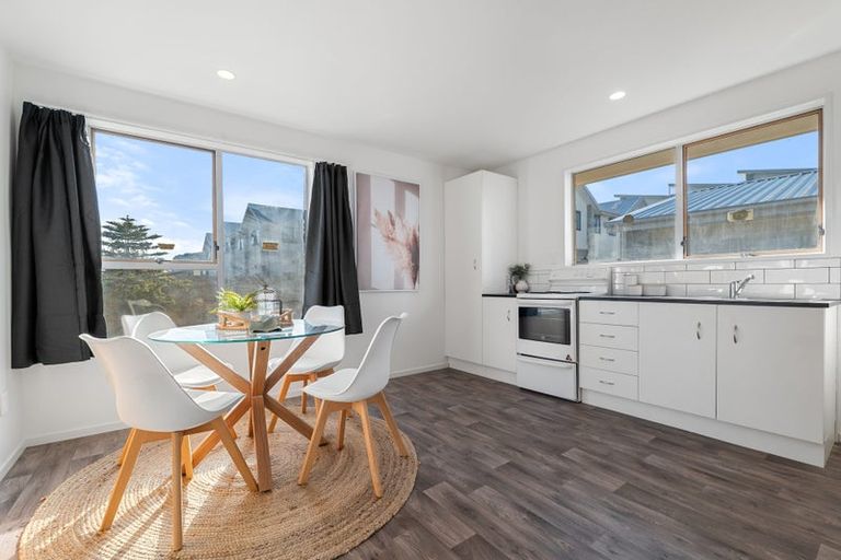 Photo of property in 3/12 Hood Street, New Brighton, Christchurch, 8061