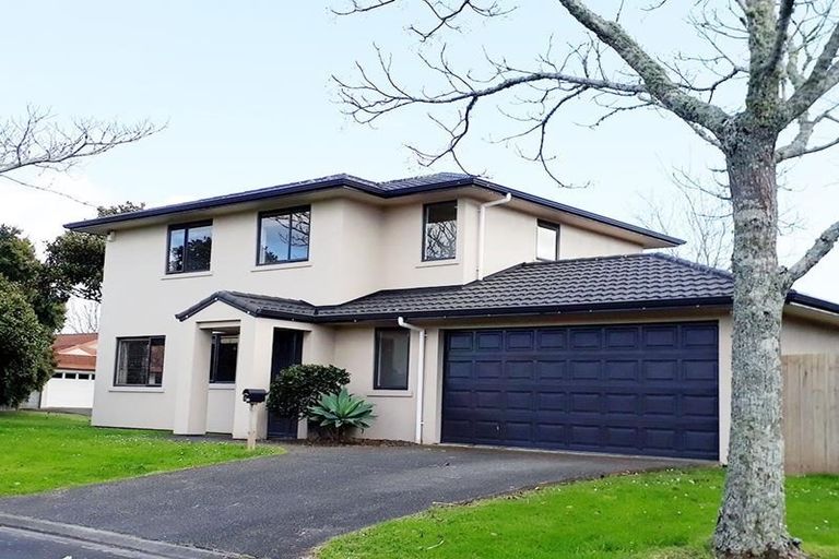 Photo of property in 2 Tollana Road, Te Atatu Peninsula, Auckland, 0610