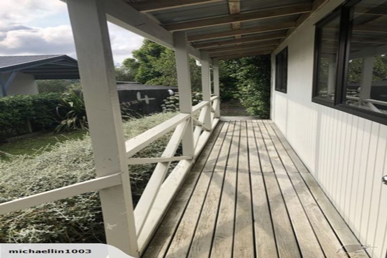 Photo of property in 283 Old North Road, Kumeu, 0892