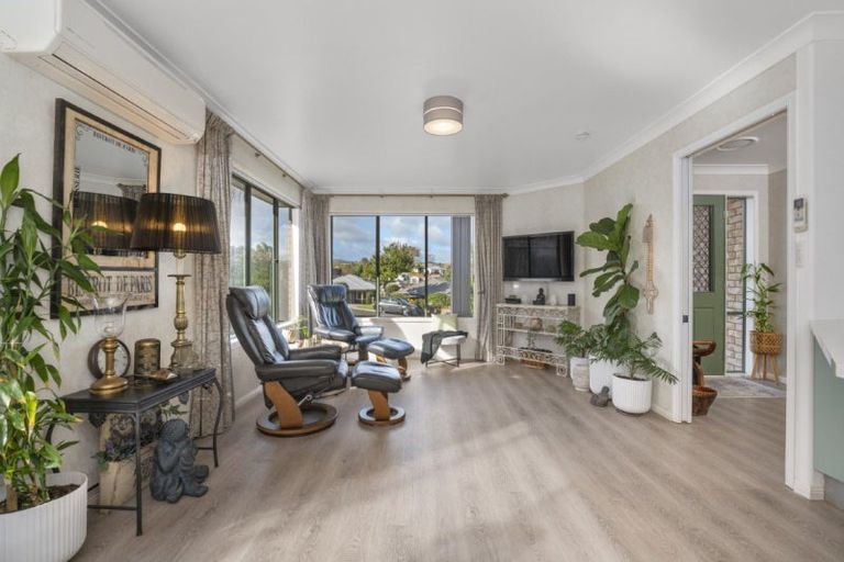 Photo of property in 19 Marire Drive, Ohauiti, Tauranga, 3112