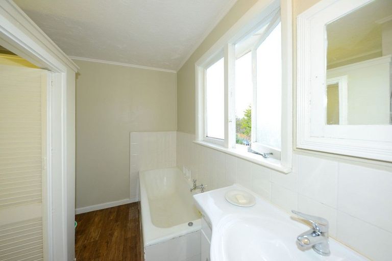 Photo of property in 15 Hanrahan Street, Upper Riccarton, Christchurch, 8041