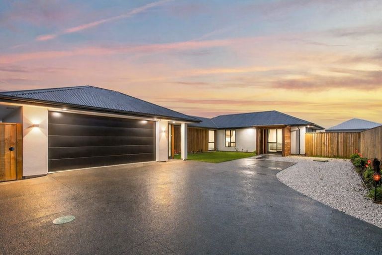 Photo of property in 53 River Stone Drive, Halswell, Christchurch, 8025