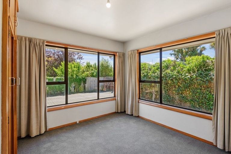 Photo of property in 18a Renfrew Street, Upper Riccarton, Christchurch, 8041