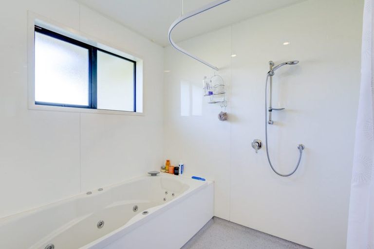 Photo of property in 8 Northside Drive, Waikuku, Rangiora, 7473