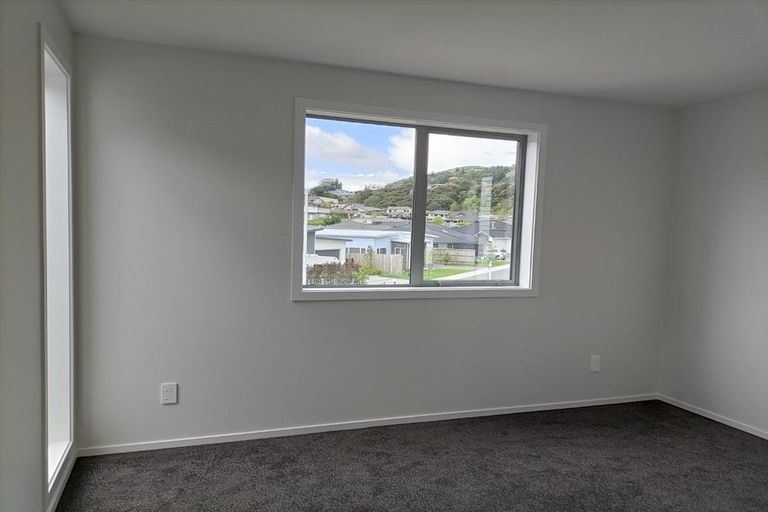 Photo of property in 1 Cartographer Way, Whitby, Porirua, 5024