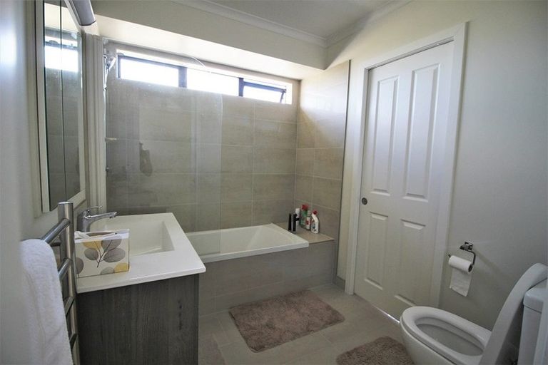 Photo of property in 84a Holland Road, Fairfield, Hamilton, 3214