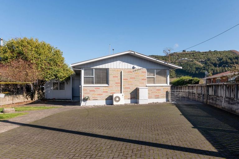 Photo of property in 105 Fairy Springs Road, Fairy Springs, Rotorua, 3015
