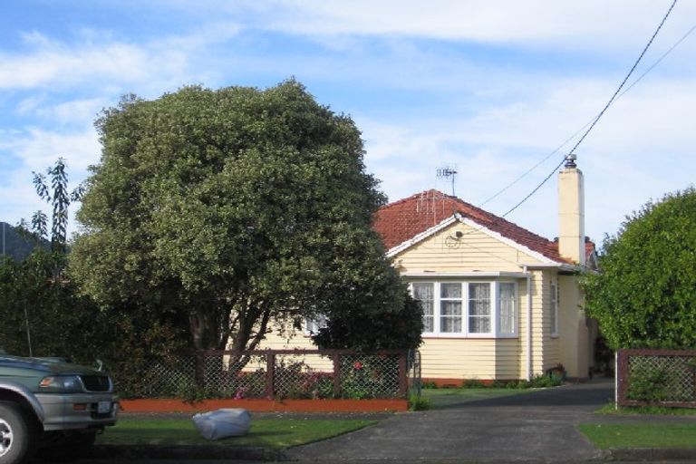 Photo of property in 2 Radcliffe Street, Kensington, Whangarei, 0112