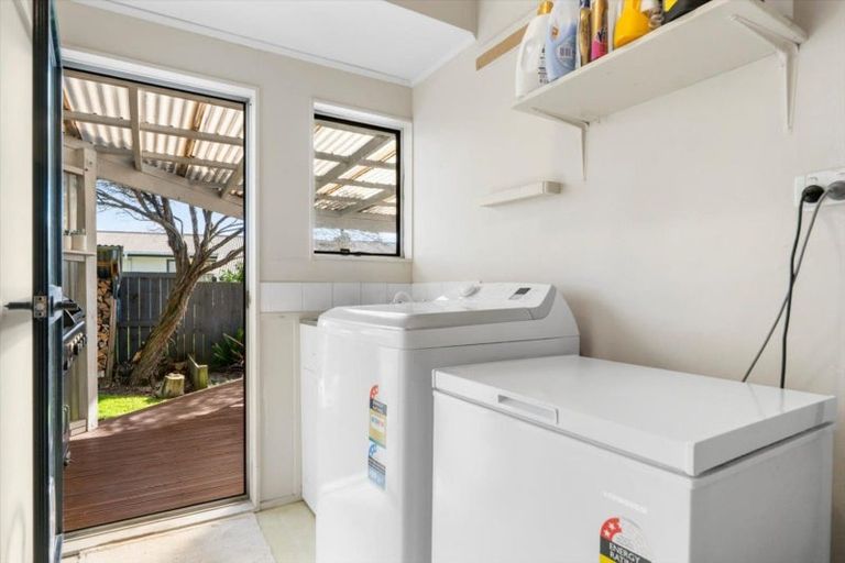 Photo of property in 9 Milsom Place, Te Puke, 3119