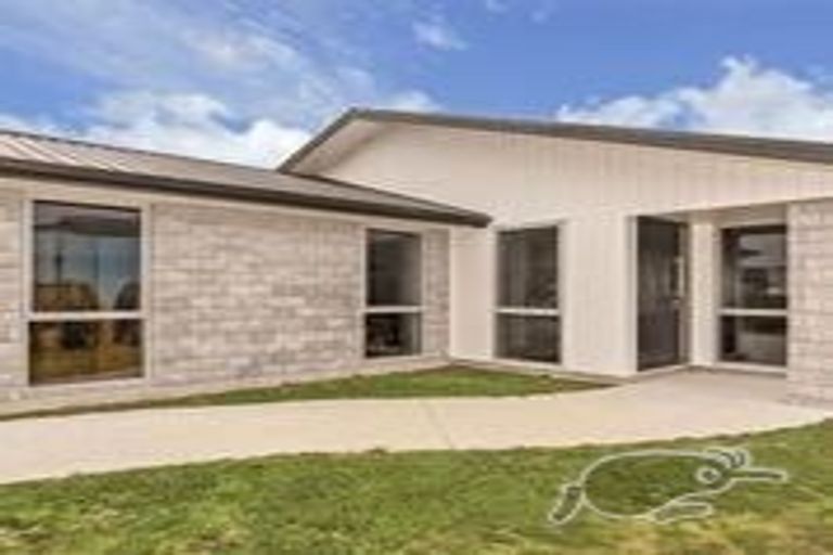 Photo of property in 39 Taioma Close, Papamoa, 3118