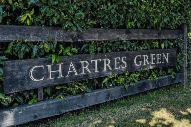 Photo of property in 6 Chartres Lane, Arrowtown, 9302