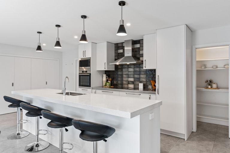 Photo of property in 16 Carrick Place, Mosgiel, 9024