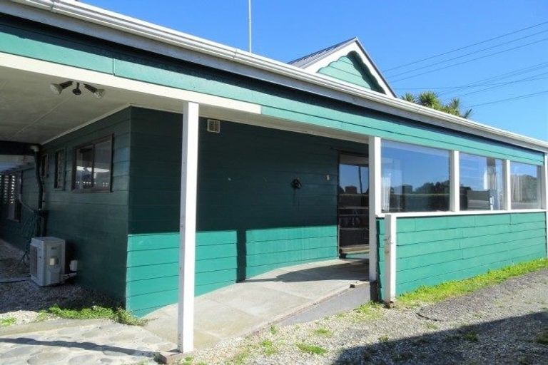 Photo of property in 191 Main South Road, Karoro, Greymouth, 7805