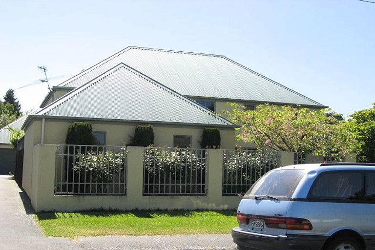 Photo of property in 51 Otara Street, Ilam, Christchurch, 8053