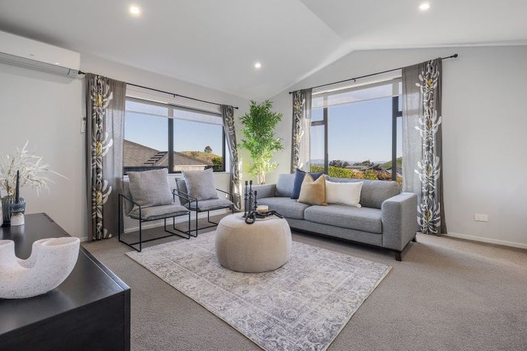 Photo of property in 11 Ballintoy Park Drive, Welcome Bay, Tauranga, 3175