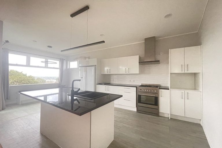 Photo of property in 232 Hillsborough Road, Hillsborough, Auckland, 1042