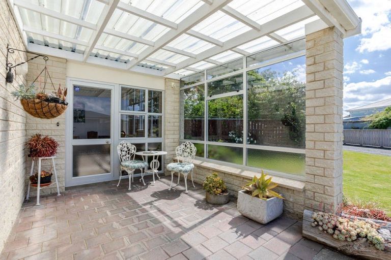 Photo of property in 63 Mcphee Street, Dannevirke, 4930