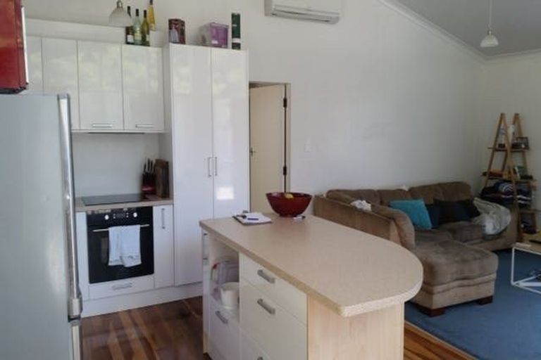 Photo of property in 19 Holmes Grove, Naenae, Lower Hutt, 5011