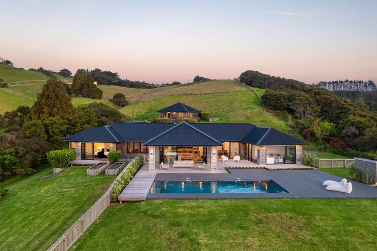 Photo of property in 140c Rodney Road, Whangateau, Warkworth, 0985