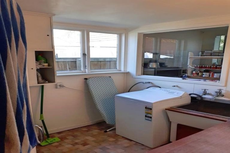 Photo of property in 22 Straven Road, Riccarton, Christchurch, 8011