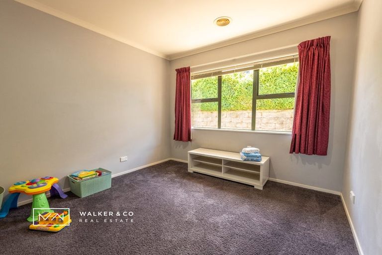 Photo of property in 16 Kirton Drive, Riverstone Terraces, Upper Hutt, 5018
