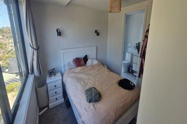 Photo of property in 4 Silvereye Way, Johnsonville, Wellington, 6037