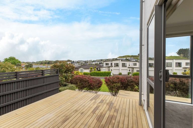 Photo of property in 67 Ridge View Crescent, Pukekohe, 2120