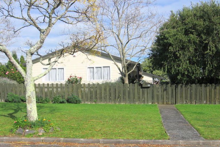 Photo of property in 20 Leven Lane, Totara Heights, Auckland, 2105
