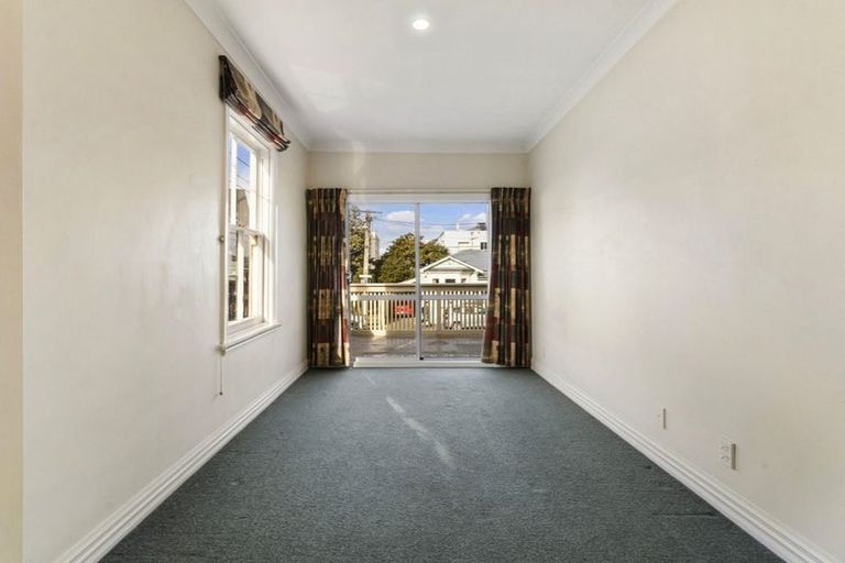 Photo of property in 7 Douglas Street, Mount Cook, Wellington, 6021