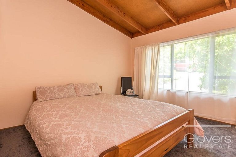 Photo of property in 23 Te Ahuahu Road, Piha, New Lynn, 0772