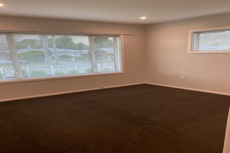 Photo of property in 33 Woodbury Street, Avonhead, Christchurch, 8042