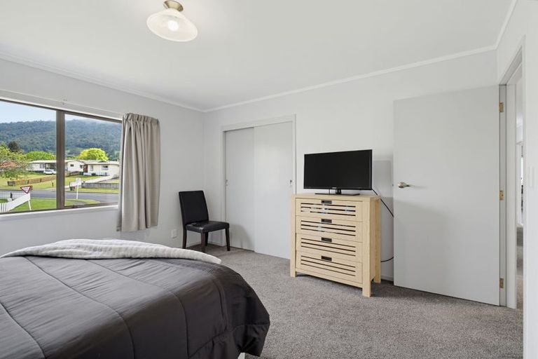 Photo of property in 2 Goldie Street, Pukehangi, Rotorua, 3015