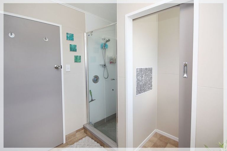 Photo of property in 14 Punga Street, Tangimoana, 4822