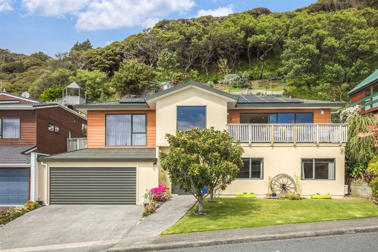 Photo of property in 39 Leeward Drive, Whitby, Porirua, 5024