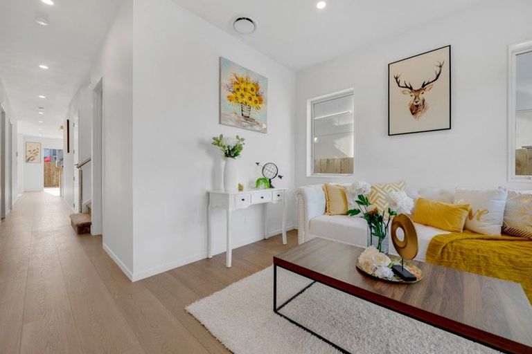Photo of property in 15 Sagitta Drive, Flat Bush, Auckland, 2019