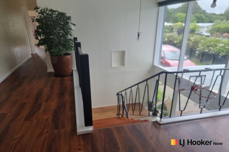 Photo of property in 90 Lawrence Crescent, Hillpark, Auckland, 2102