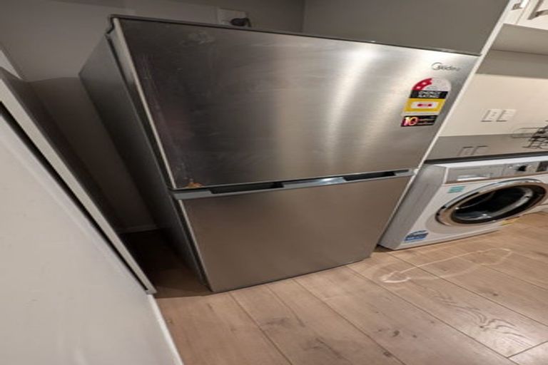 Photo of property in 39 Tamahere Drive, Glenfield, Auckland, 0629