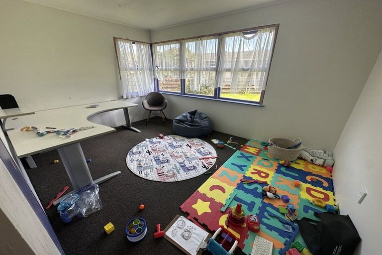 Photo of property in 433 Great South Road, Opaheke, Papakura, 2113