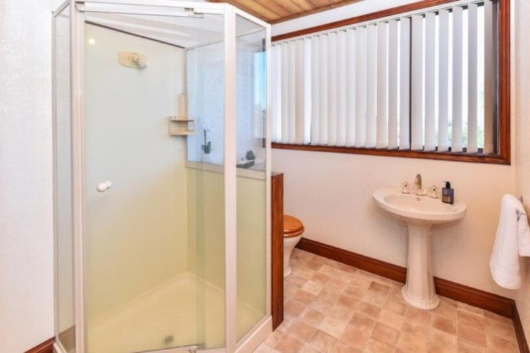 Photo of property in 71 St Annes Crescent, Wattle Downs, Auckland, 2103