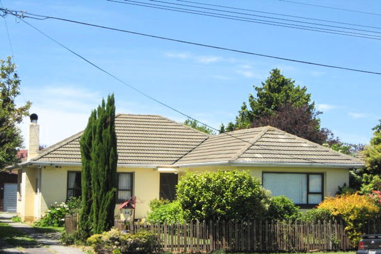 Photo of property in 16 Kerrs Road, Linwood, Christchurch, 8062