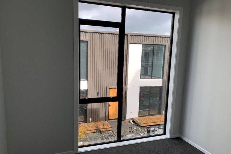 Photo of property in 8/185 High Street, Hutt Central, Lower Hutt, 5010