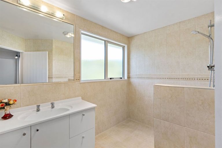 Photo of property in 9 Becmead Drive, Harewood, Christchurch, 8051