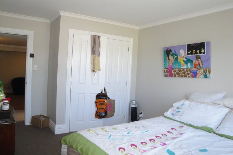 Photo of property in 4/112 Austin Street, Mount Victoria, Wellington, 6011